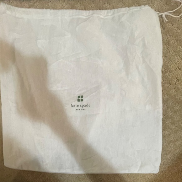 Kate Spade hand bag - Picture 4 of 4